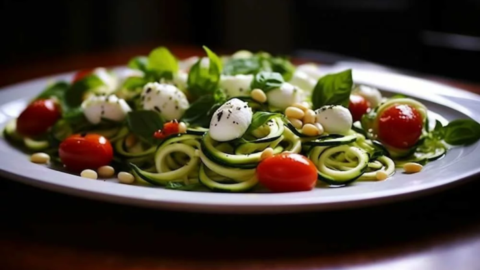zucchinis_noodles_1_cup_cherry_tomatoes